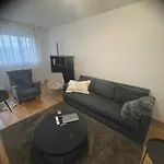 Spacieux deux chambres à 5min de l aéroport