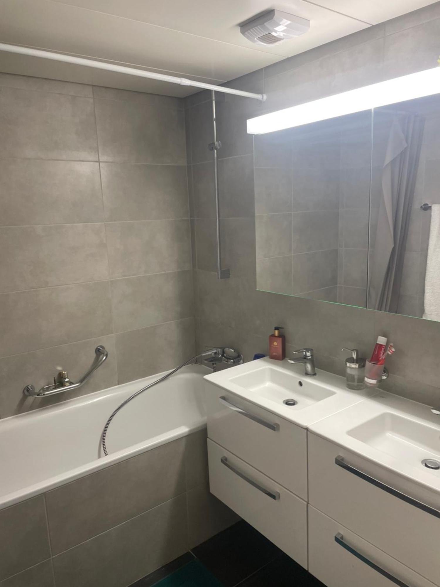 Spacieux Deux A 5min De L Aeroport Apartment Geneva