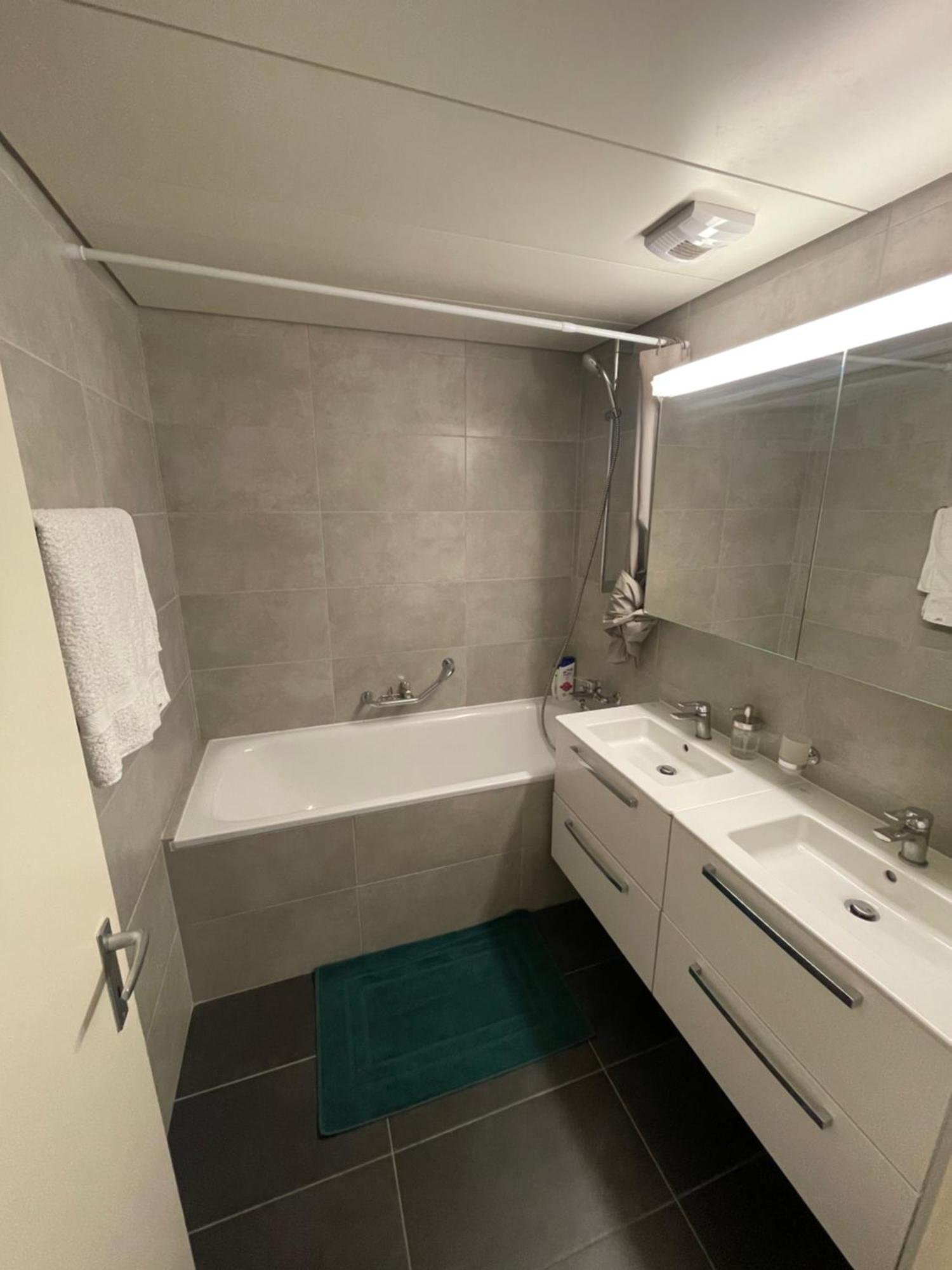 Spacieux Deux à 5min De L Aéroport Apartamento *